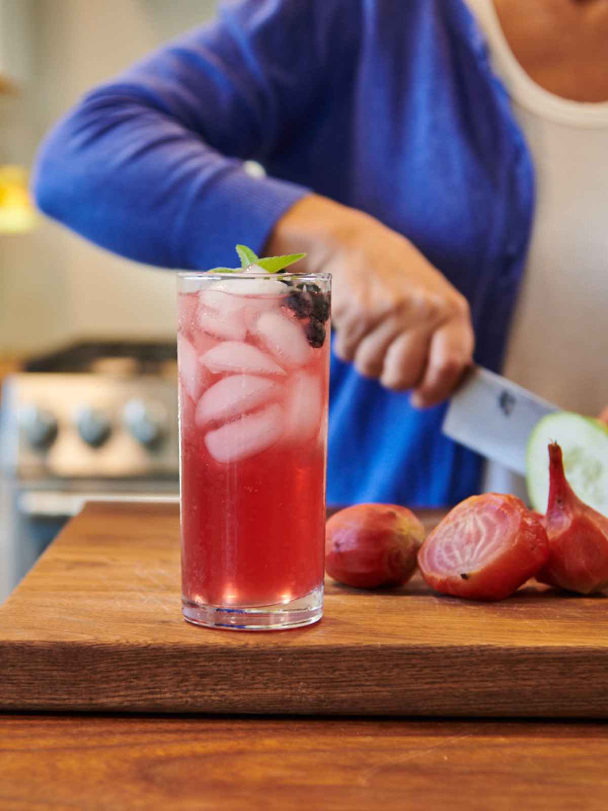 Humm lifestyle shoot — slicing fresh produce